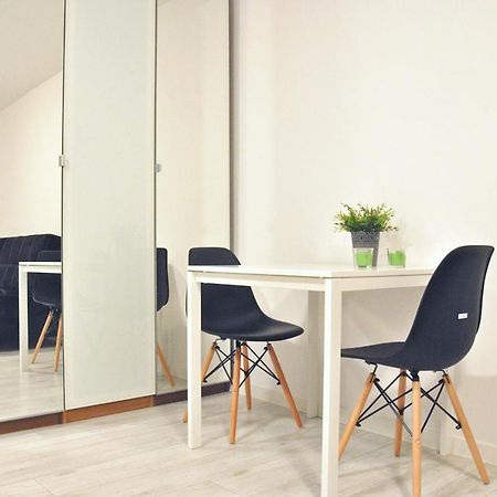 Nice And Comfy Studio Close To Old Town And Metro. Warschau Exterior foto