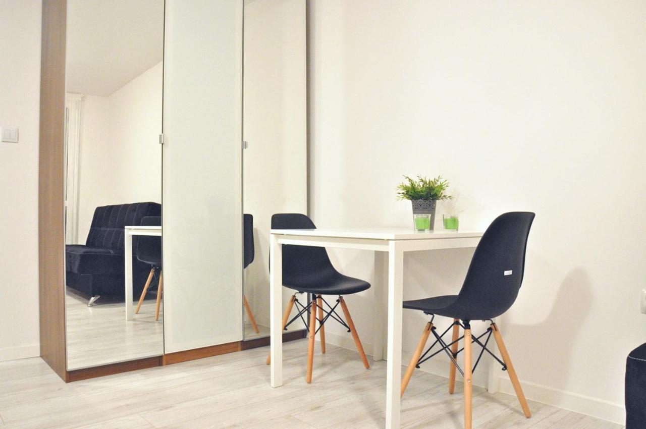 Nice And Comfy Studio Close To Old Town And Metro. Warschau Exterior foto